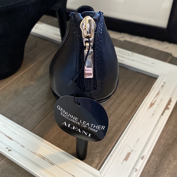 DONATED Alfani genuine leather heeled booties. Black. Size 7M. Brand new - Picture 4 of 8